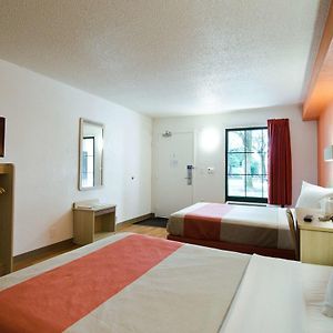 Quadruple Room Disability Access Roll Shower